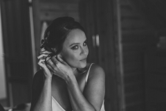 Bridal prep on Erin's wedding morning - stunning photo