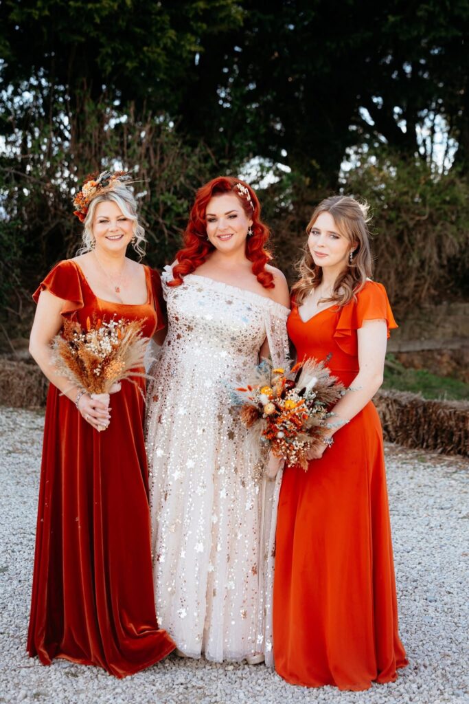 Bride Donna and her bridal party at Runa Farm